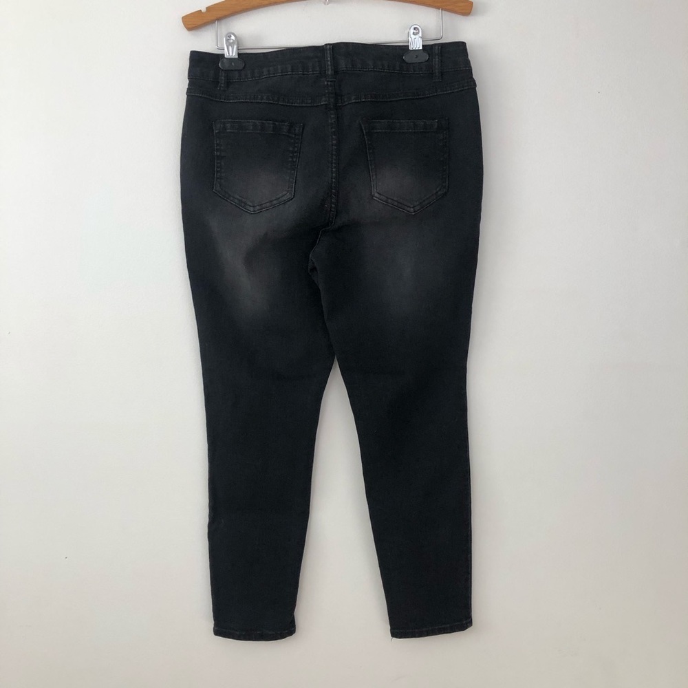Artisan NY | Embroidered Black Jeans - Picture 5 of 5